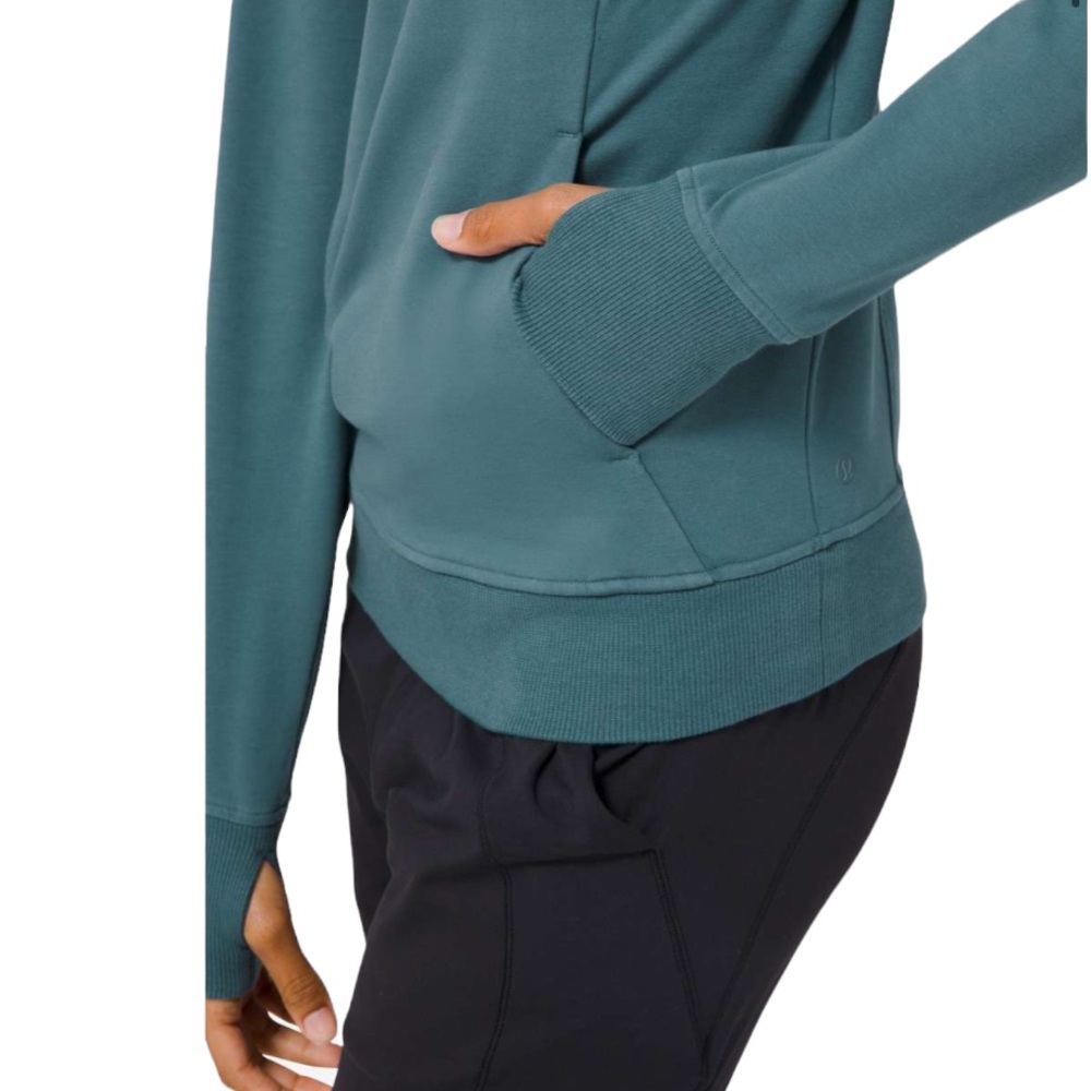 LULULEMON Scuba Crew RARE COLOR! Desert Teal Cropped Sweatshirt Top Size 2